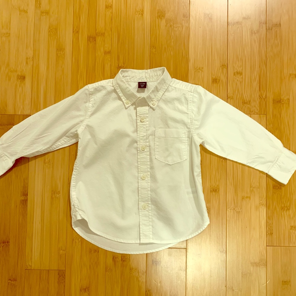 4/10$$ Baby Gap white button down shirt